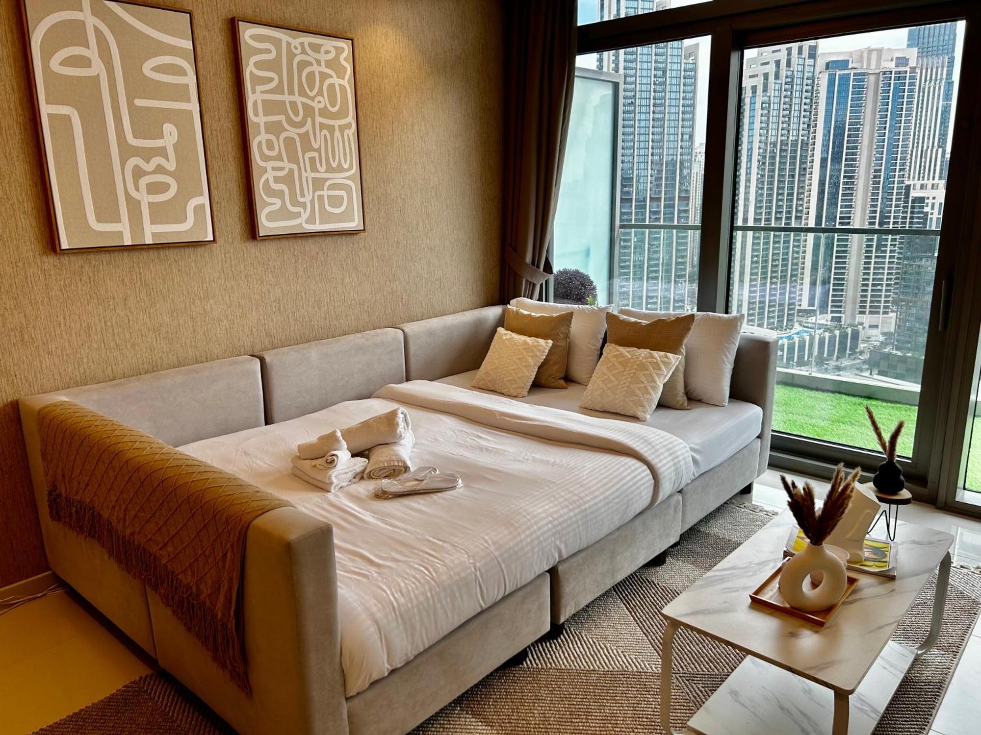 Апартаменты Burj Khalifa Views 2Br With Infinity Pool Downtown Дубай Экстерьер фото