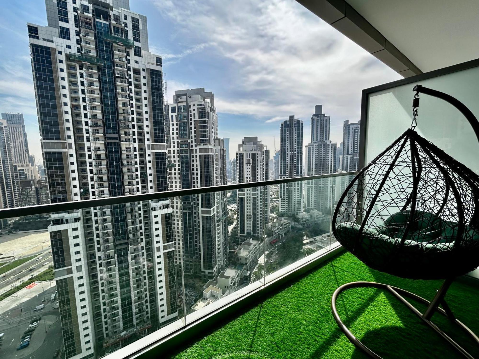 Апартаменты Burj Khalifa Views 2Br With Infinity Pool Downtown Дубай Экстерьер фото