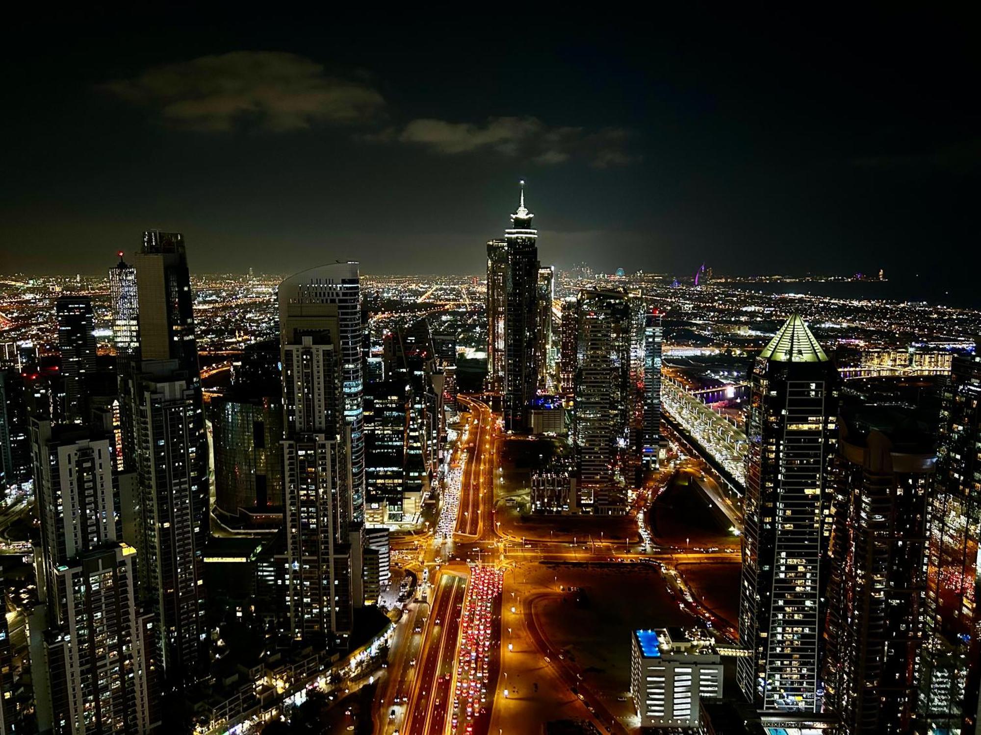 Апартаменты Burj Khalifa Views 2Br With Infinity Pool Downtown Дубай Экстерьер фото